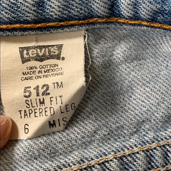 Levi’s Jean shorts - Picture 4 of 4